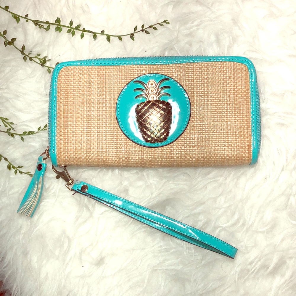 Pineapple embellished Clutch/Wristlet
